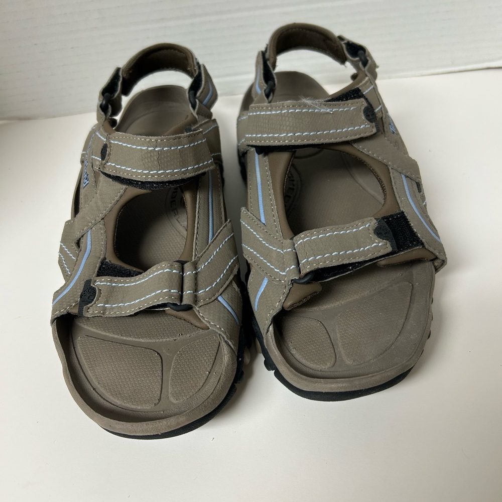 NWOT Timberland Women's GRAY Granite Trail Sandals Hiking camping comfort  Sz 8M